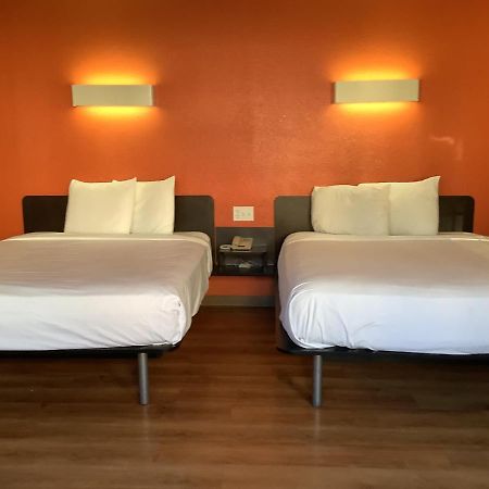 Carlsbad Village Inn Extérieur photo