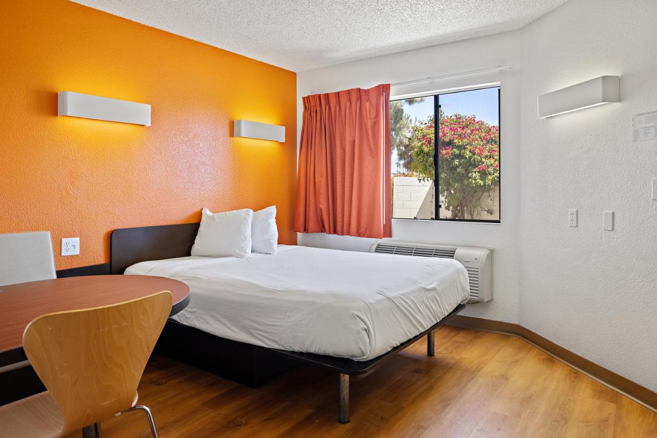 Carlsbad Village Inn Extérieur photo
