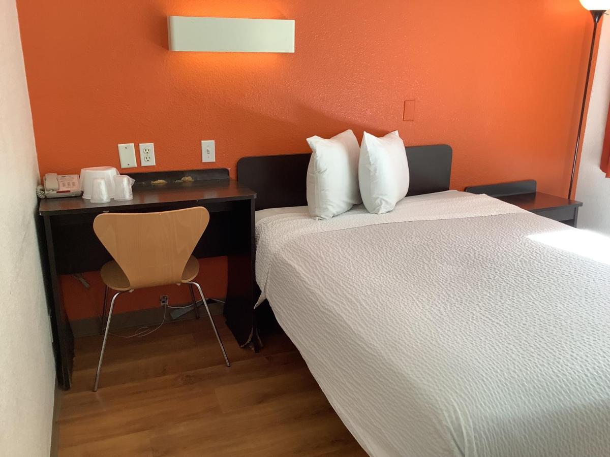 Carlsbad Village Inn Extérieur photo