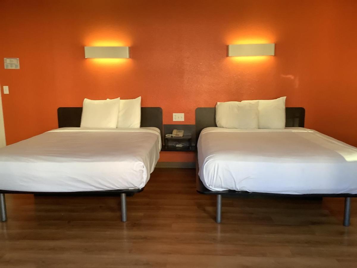 Carlsbad Village Inn Extérieur photo
