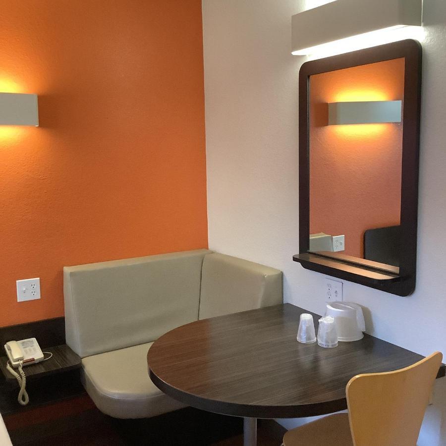 Carlsbad Village Inn Extérieur photo